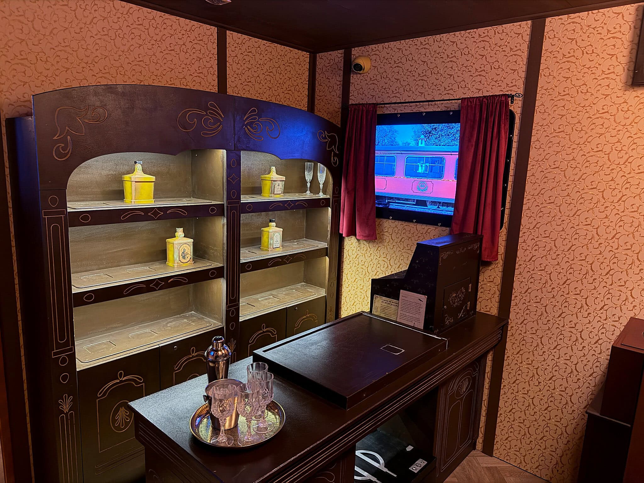 Wagon-bar du Train de l’Orient – Escape Game Enigma78 à Maurepas